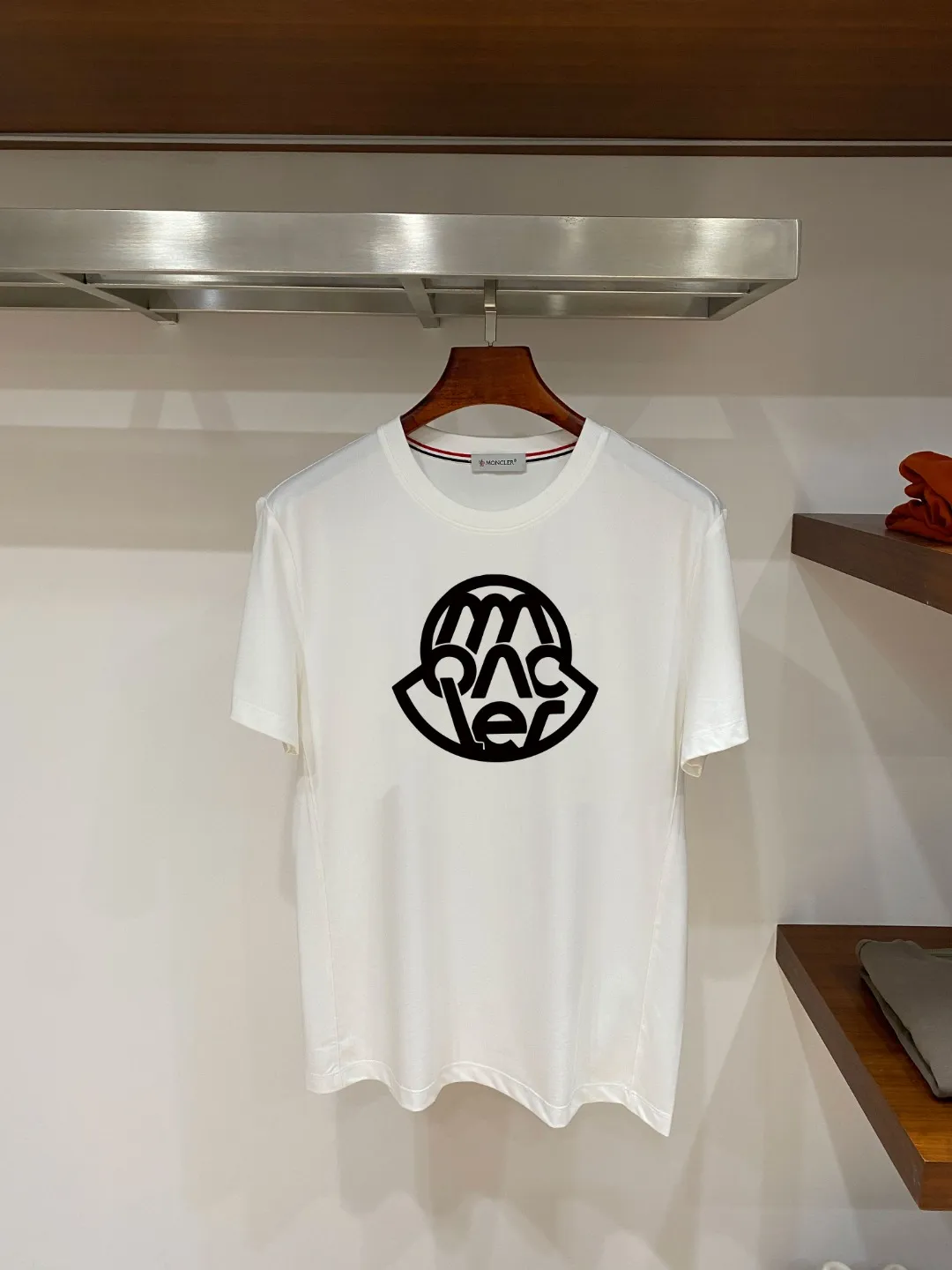 Moncler T 26s New Arrival Supima 210 ， ， + ， ， ， ， ， Breathable， ！ ， ， ，Series ， 5 ， ， 100 ， 1% . Versatile， 。 Breathable， ：White// /Light Green /Khaki / /Black Sizes：M-3XL Size ：178-130 L